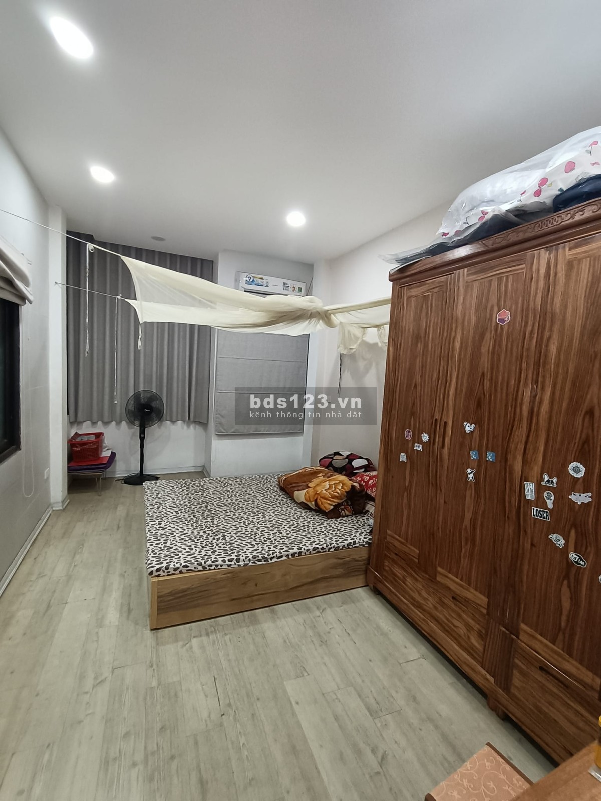 Bán nhà đẹp về ở luôn - Cách 50M ra oto đỗ - Sổ nơ hậu - Full nội thất