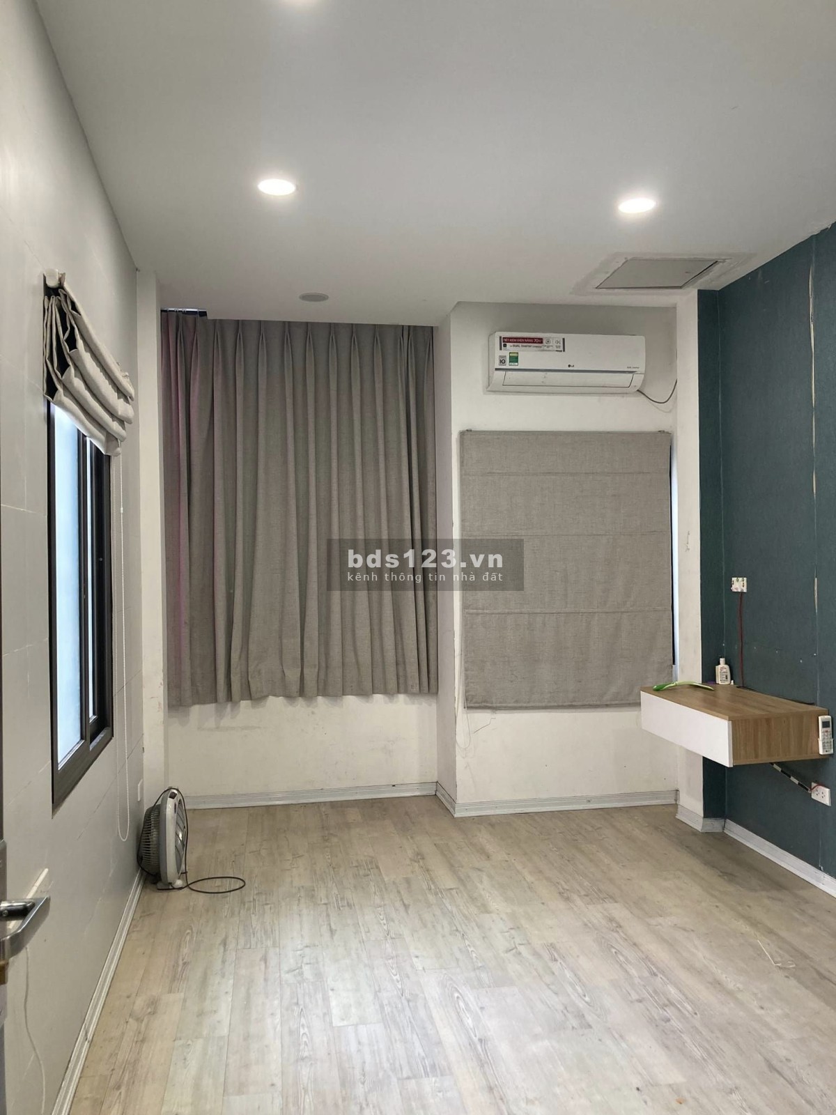 Bán nhà đẹp về ở luôn - Cách 50M ra oto đỗ - Sổ nơ hậu - Full nội thất