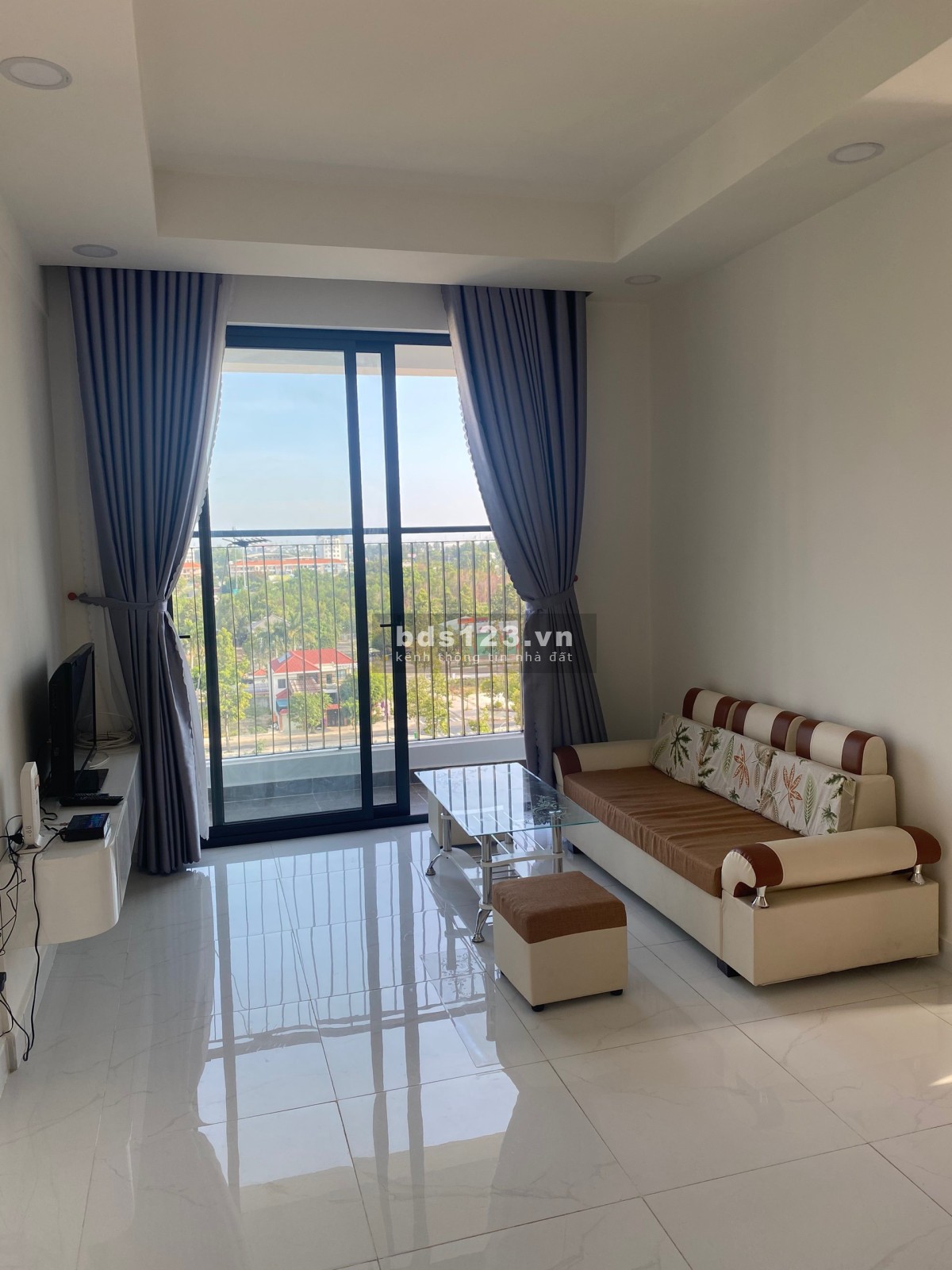 Chính chủ cần cho thuê căn hộ 63m2 2PN chung cư Osimi Phú Mỹ. Giá 8tr.