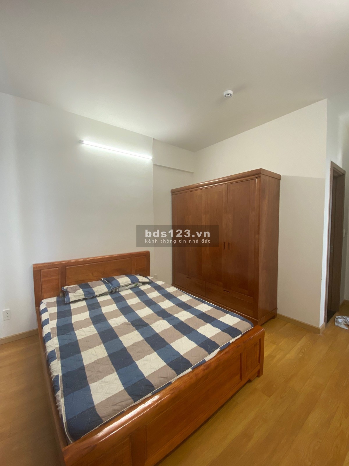 Chính chủ cần cho thuê căn hộ 63m2 2PN chung cư Osimi Phú Mỹ. Giá 8tr.