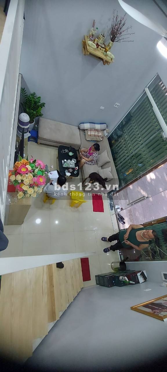 Bán nhà ô tô tránh, kinh doanh mặt Phố Lụa, Vạn Phúc, Hà Đông 33m, giá chỉ 4,2 tỷ. LH 0962780005