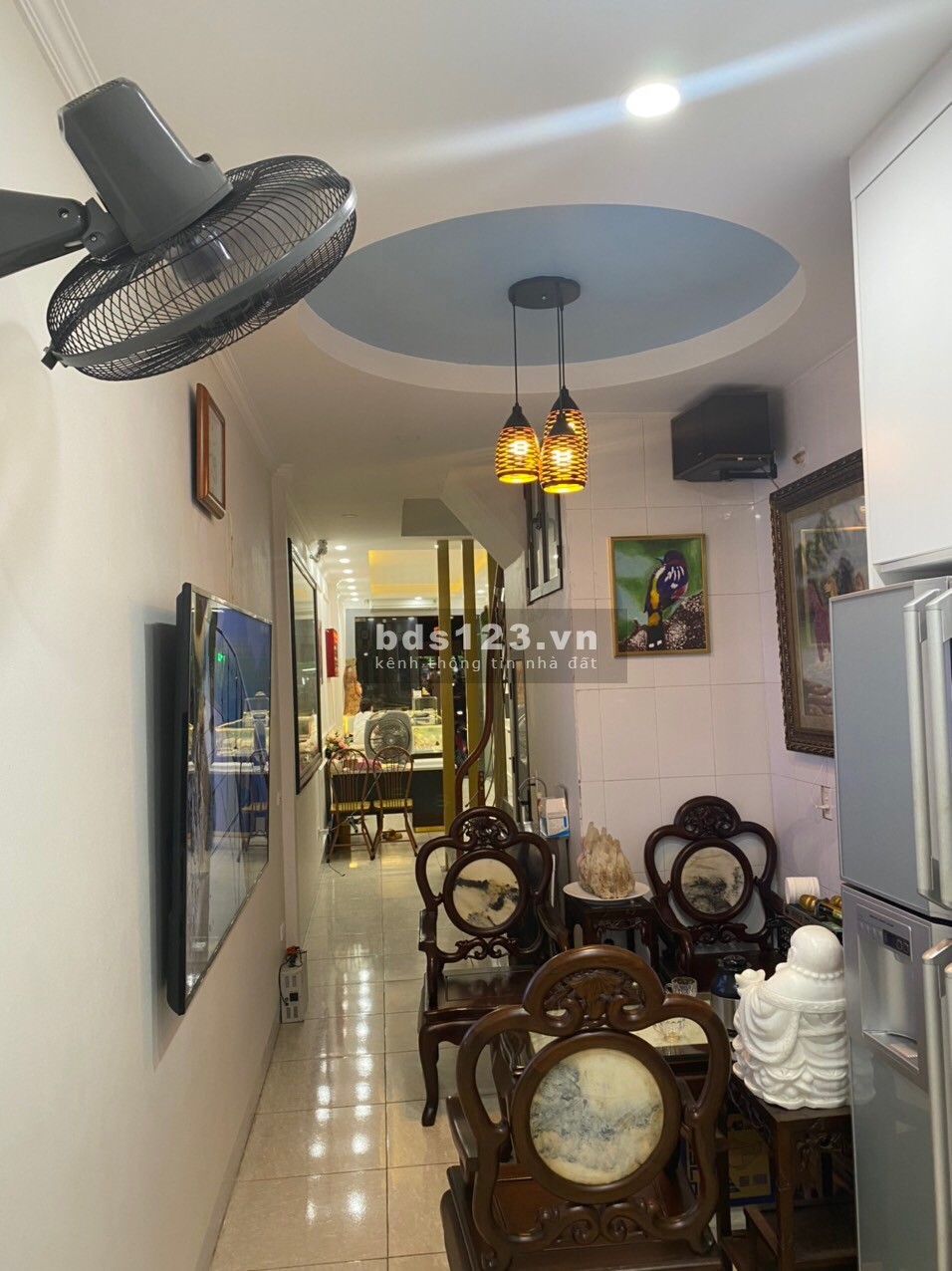 Chính chủ bán nhà mặt phố kinh doanh siêu đỉnh. Đoạn đẹp nhất phố. Tặng toàn bộ nội thất.