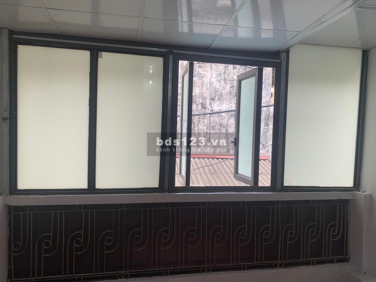CHÍNH CHỦ CHO NỮ THUÊ PHÒNG Ở NGÃ TƯ SỞ