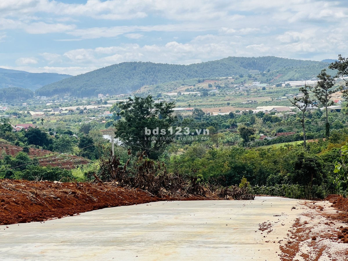 Giảm mạnh 500tr bán thu hồi vốn 710m2 đất thị trấn Nam Ban view siêu đẹp