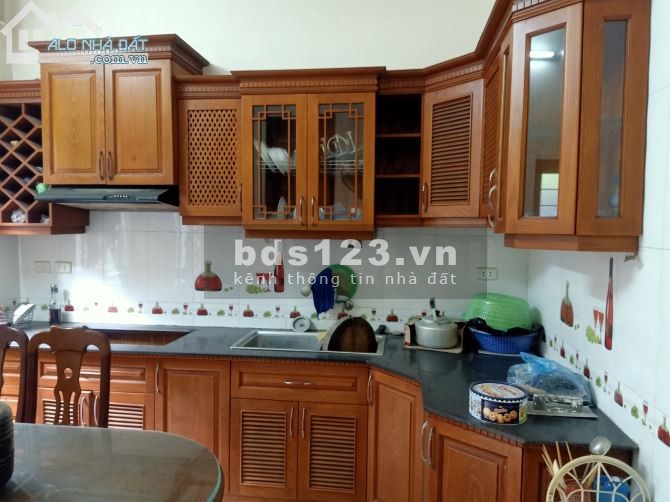 Bán nhà phố Sài Đồng quận Long Biên 70M, 5 tầng 5,6 tỷ