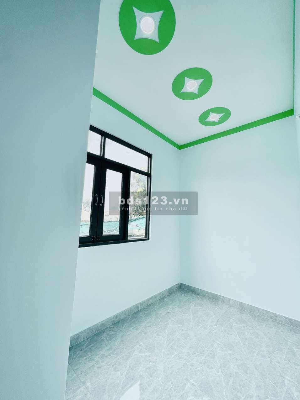 Chính chủ bán nhà 1 lầu 1 trệt ngay chợ Tân Long, hẻm ô tô thoải mái