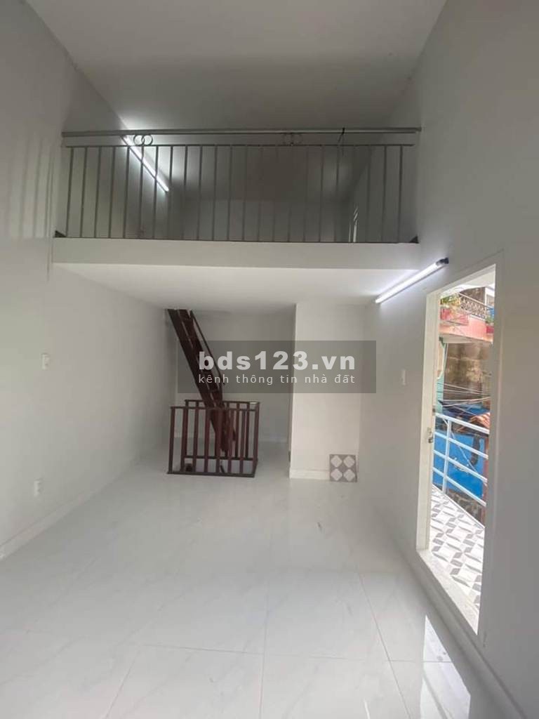 2 tỷ 4, 2pn - xe hơi đậu cửa - Bán nhà Nguyễn Thượng Hiền, Bình Thạnh