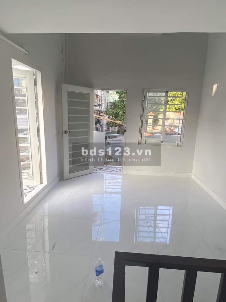2 tỷ 4, 2pn - xe hơi đậu cửa - Bán nhà Nguyễn Thượng Hiền, Bình Thạnh
