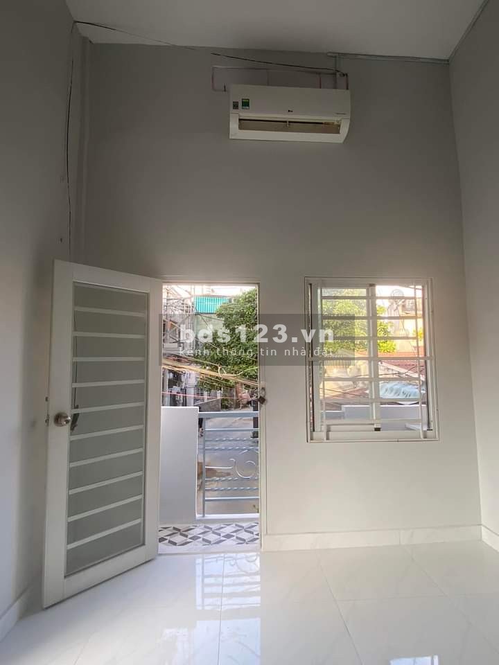 2 tỷ 4, 2pn - xe hơi đậu cửa - Bán nhà Nguyễn Thượng Hiền, Bình Thạnh
