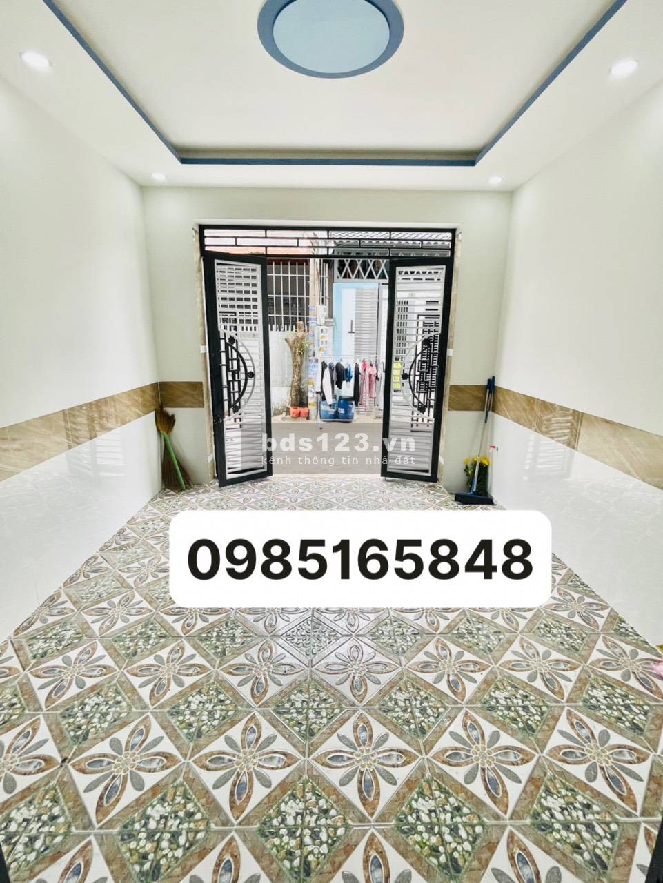 Tôi chính chủ bán nhà 1 lầu 1 trệt có sân ô tô hẻm 7m sau chợ Tân Long, Dĩ An