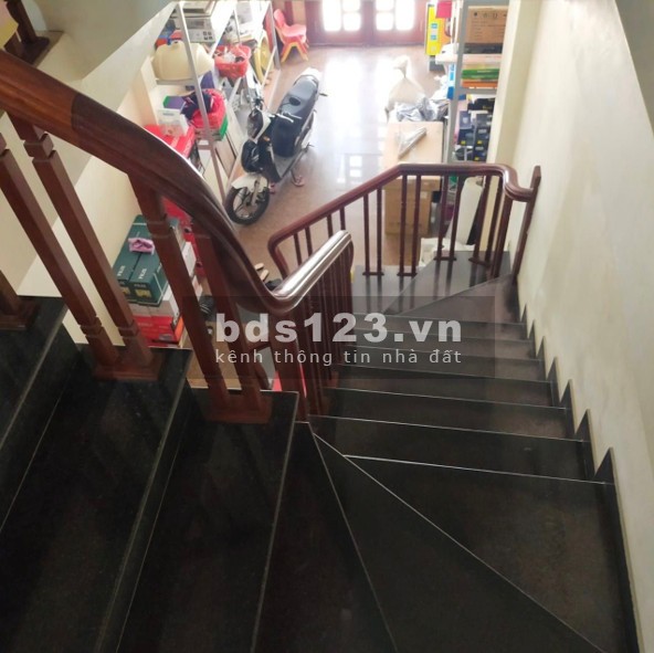 Bán nhanh nhà ngõ oto, kinh doanh tốt, phố Vũ Xuân Thiều - Long Biên, diện tích 41m2, giá 4,5 tỷ