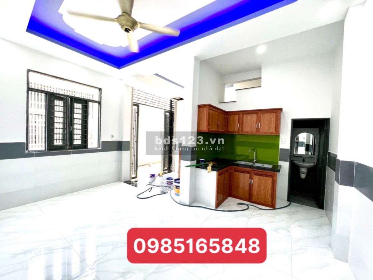Bán gấp nhà dưới 1 tỷ, 1 trệt 1 lầu, ngay đường Chiêu Liêu, Dĩ An, Bình Dương