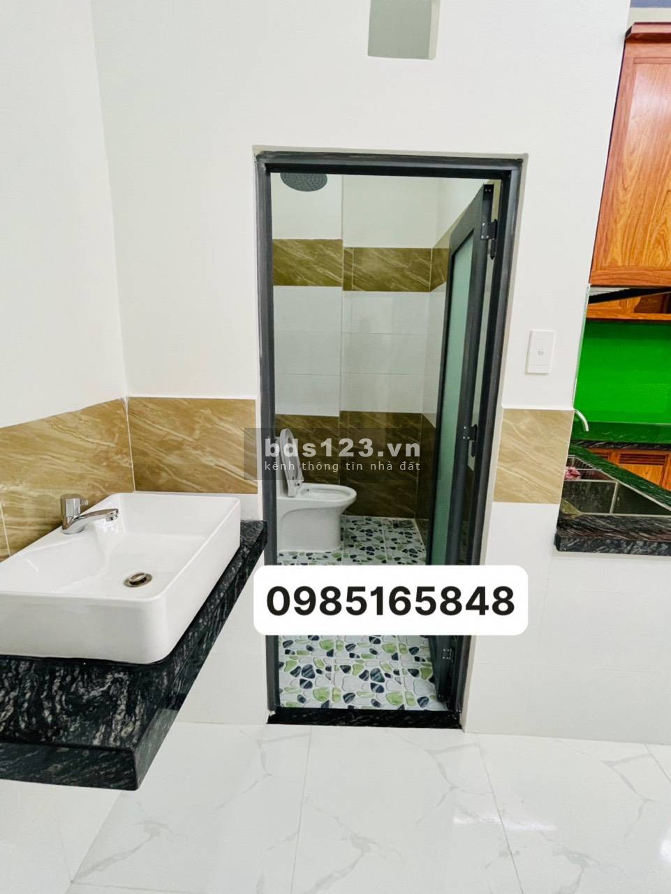 Tôi chính chủ bán nhà 1 lầu 1 trệt có sân ô tô hẻm 7m sau chợ Tân Long, Dĩ An