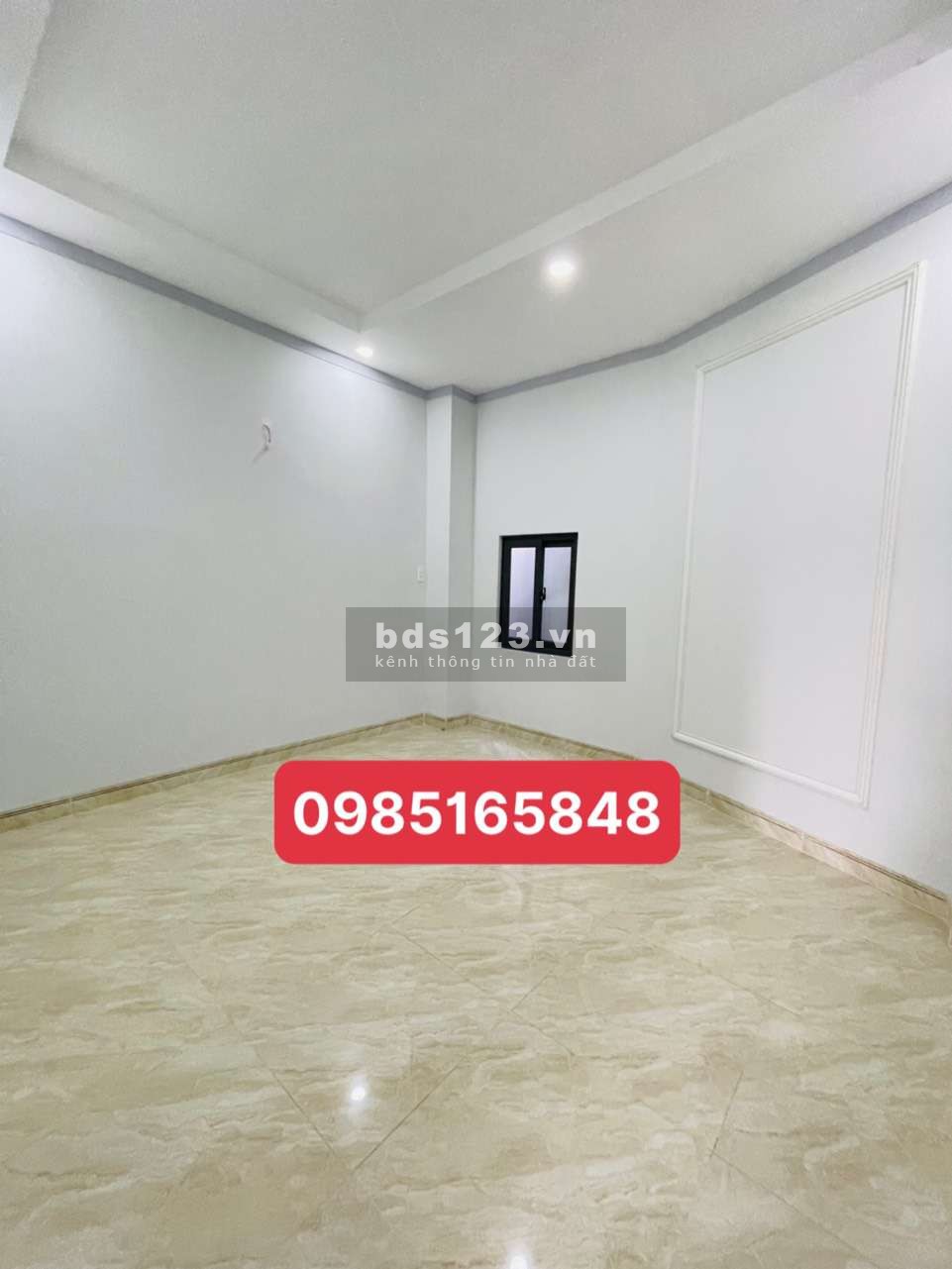 Cần bán nhà 2 lầu 1 trệt ngay bệnh viện Dĩ An, hẻm ô tô thoải mái