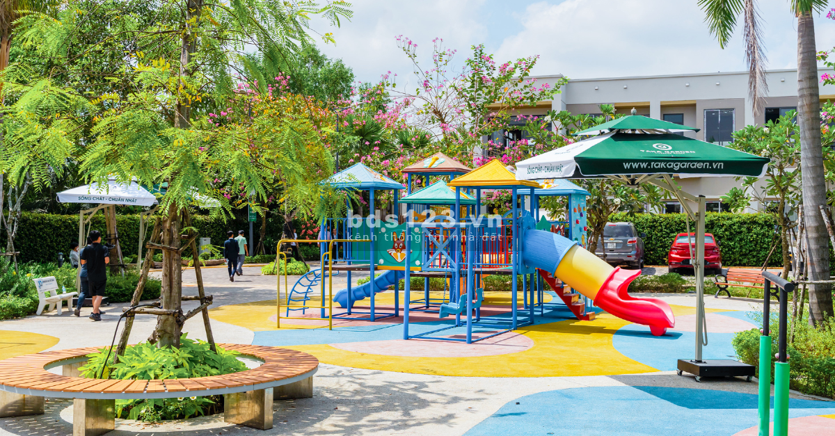 Bán nhà phố Tân An , Long An , 64m2 - Giá 1,7 tỷ/ căn