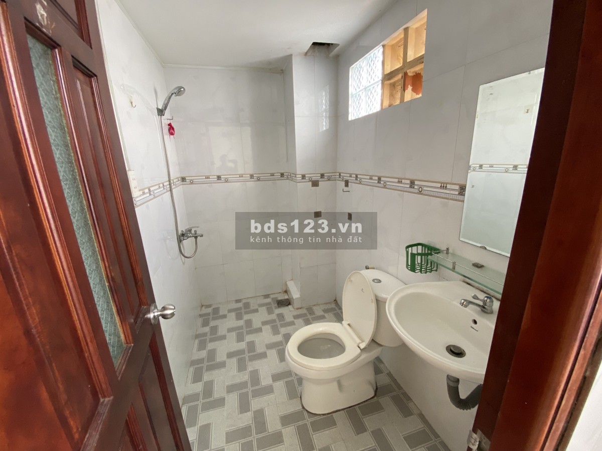 Cho thuê phòng trọ giá rẻ 20m2 Nguyễn Văn Linh Q7