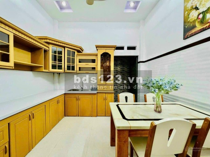 Bán nhà góc 2 MT HXH 8m Sư Vạn Hạnh P12 Q10.