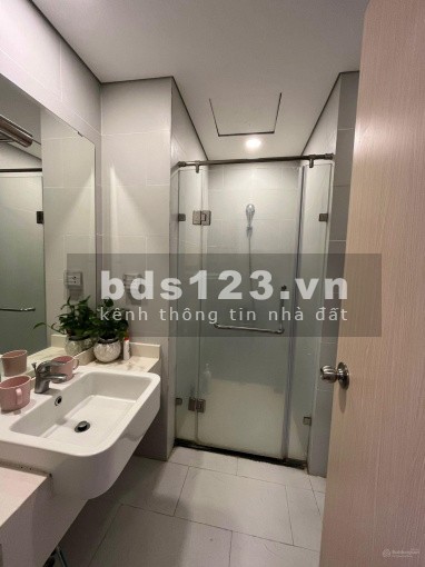 Bán nhà góc 2 MT HXH 8m Sư Vạn Hạnh P12 Q10.