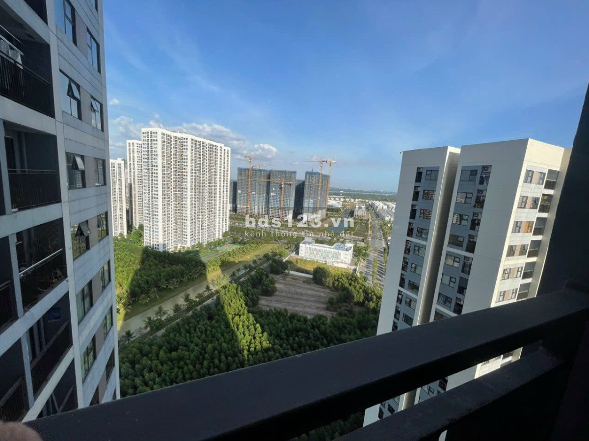 Bán gấp căn hộ Studio Vinhomes Grand Park ( Q9) - Giá : 1 tỷ 260