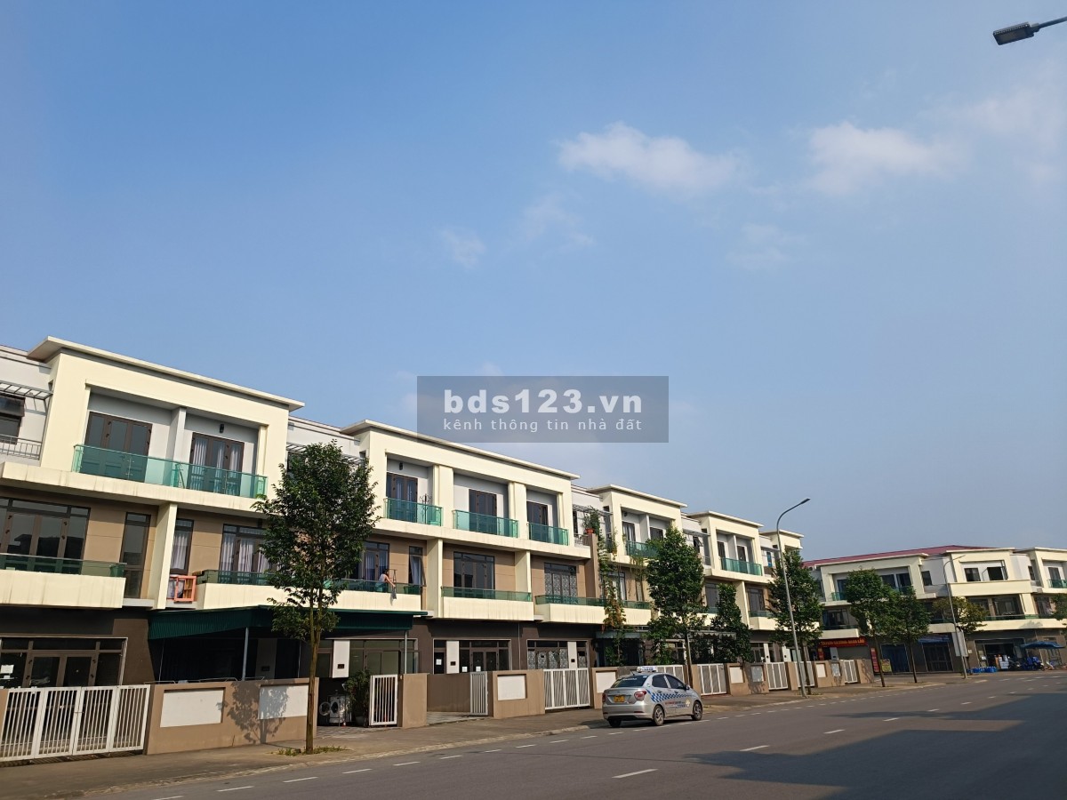 Gọi ngay 0988447838 để sở hữu duy nhất nhà phố đi bộ giá đáy Centa Vsip.