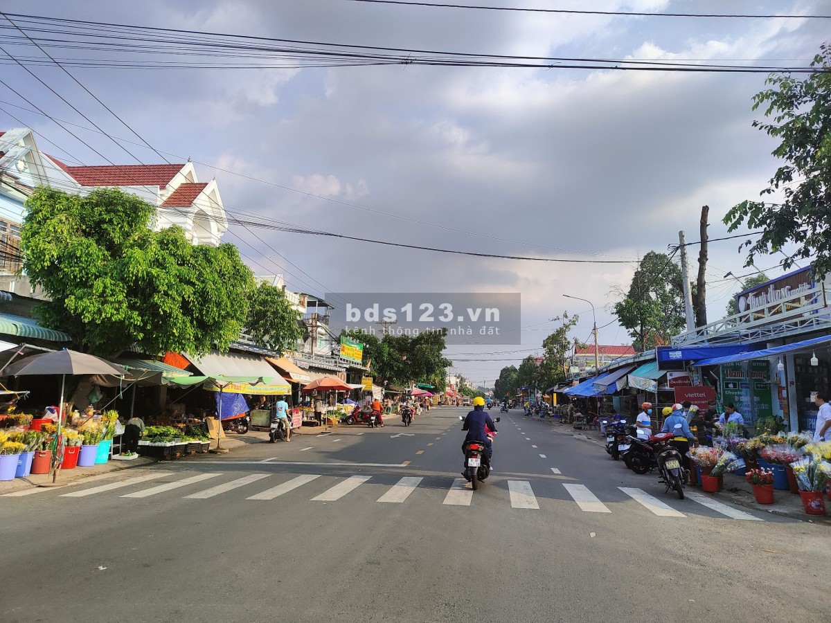 Tôi chủ cần bán 660m2 đất gần KDL ĐNAM 1.3tỷ, sát quốc lộ 13 đường nhựa 16M, thổ cư 100%, SHR