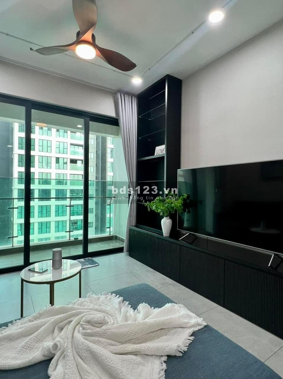 Cho thuê 2 phòng ngủ Feliz En Vista full NT, chỉ 25tr bao phí - Đang trống - 0945 822 716 - Mr Tuấn