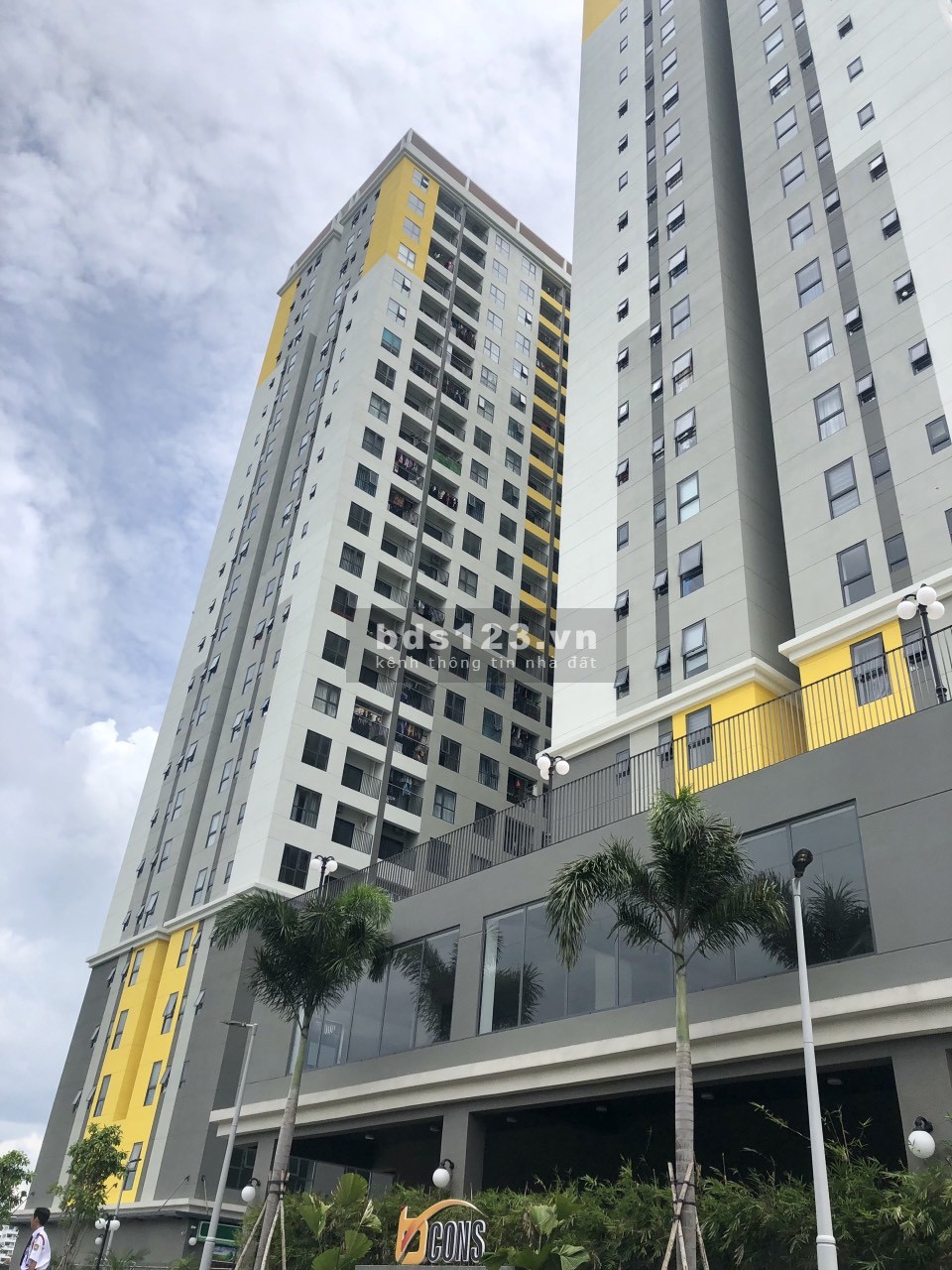 Bán căn hộ Bcons greenview view hồ bơi giá 1,550 tỷ (bao sổ Hồng) đang cho thuê 5,5tr/tháng