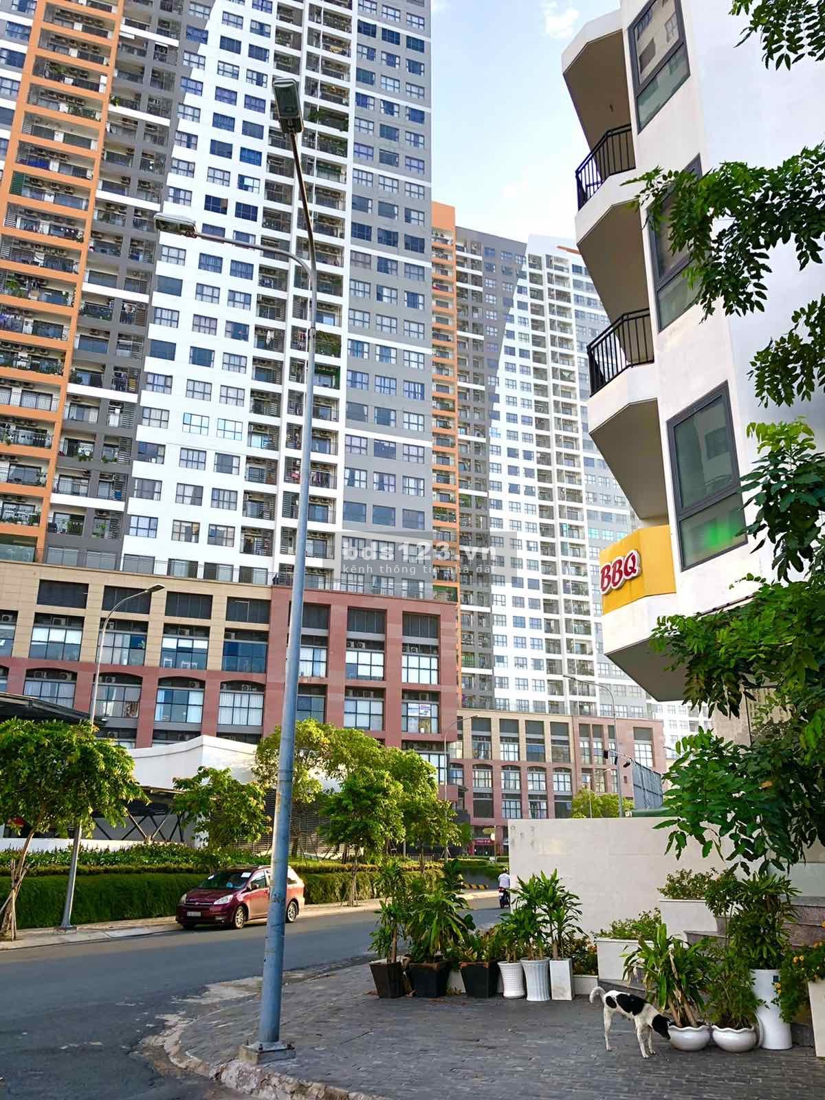 Cho thuê nhà 2 mặt tiền đối diện The Sun Avenue trên 500m2 Quận 2