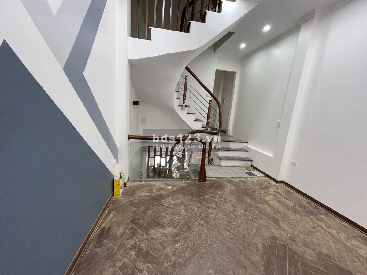 Hiếm!Bán nhà mới tinh Xuân Phương,Phương Canh 45m2x5T,TK lệch tầng,cực đẹp,oto đỗ cửa 4,3 tỷ