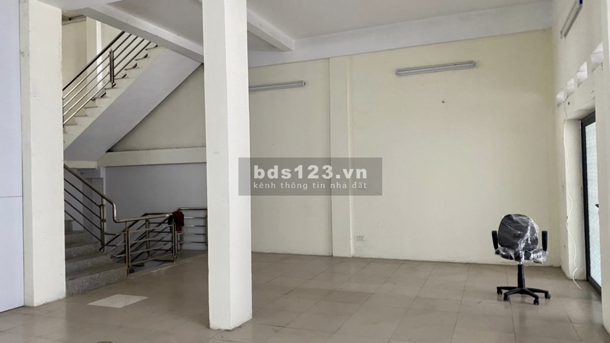 Cho thuê mặt bằng làm kho xưởng phố Nguyễn Văn Giáp - Nam Từ Liêm