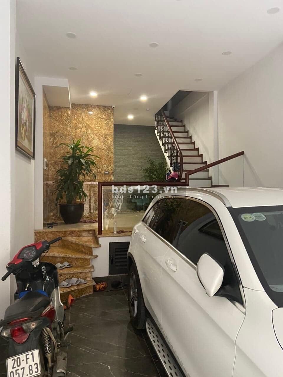 Chủ cần tiền hạ sốc nhà Giải phóng, ô tô tránh, 2 mặt thoáng, 152m2 x 5 tầng, chỉ 27.5 tỷ
