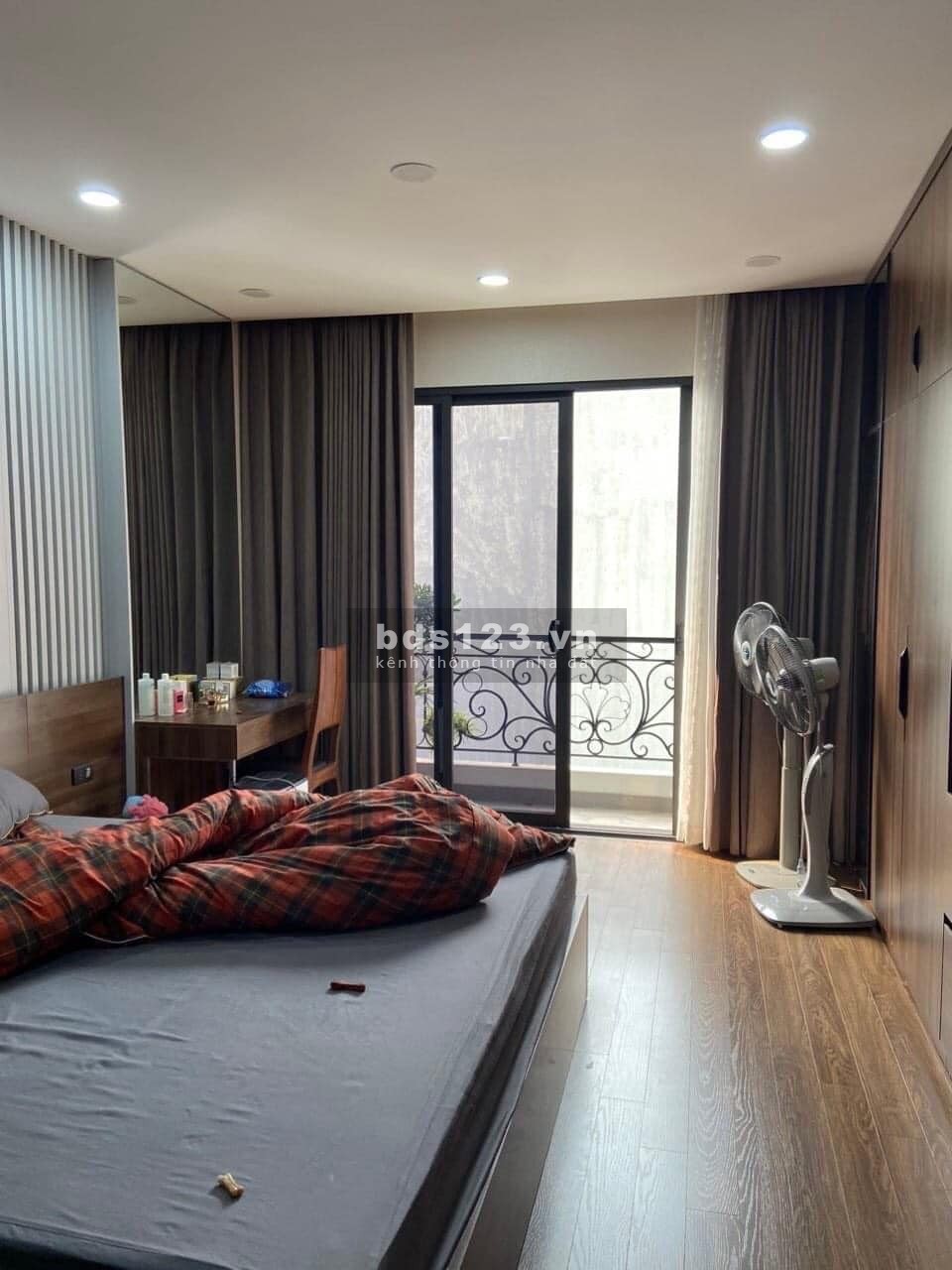 Chủ cần tiền hạ sốc nhà Giải phóng, ô tô tránh, 2 mặt thoáng, 152m2 x 5 tầng, chỉ 27.5 tỷ