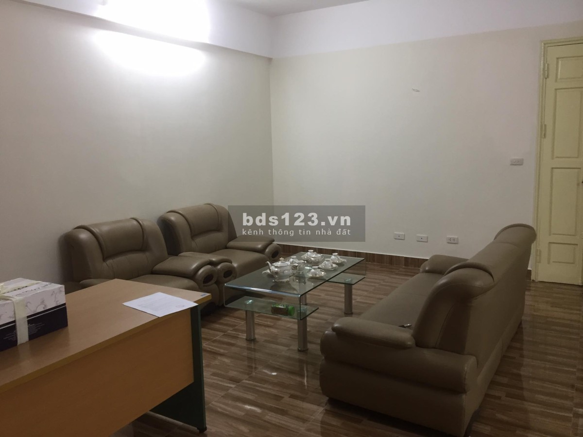 Cho thuê căn hộ 126m2 nhà HH2, phố Dương Đình Nghệ, Yên Hòa, Cầu Giấy