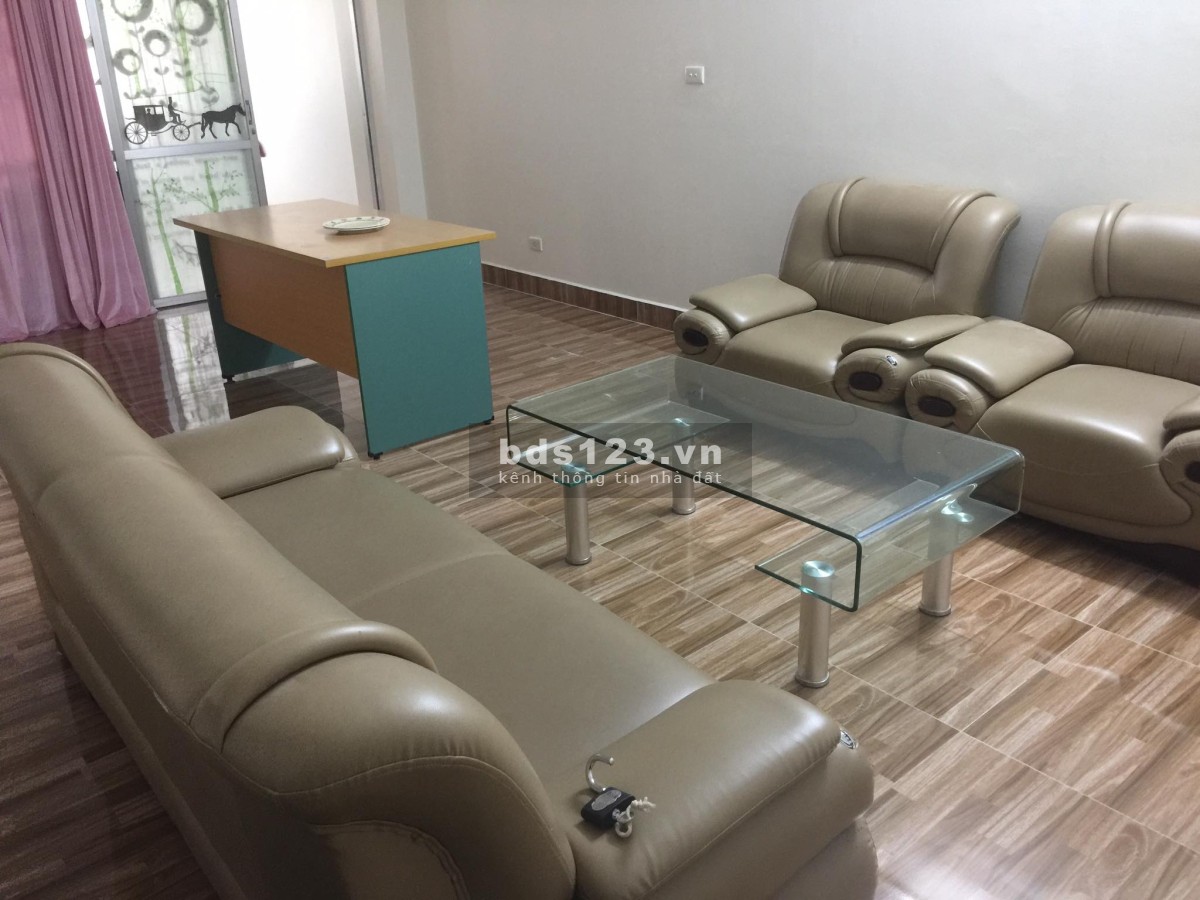 Cho thuê căn hộ 126m2 nhà HH2, phố Dương Đình Nghệ, Yên Hòa, Cầu Giấy