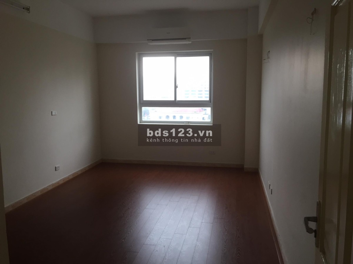 Cho thuê căn hộ 126m2 nhà HH2, phố Dương Đình Nghệ, Yên Hòa, Cầu Giấy