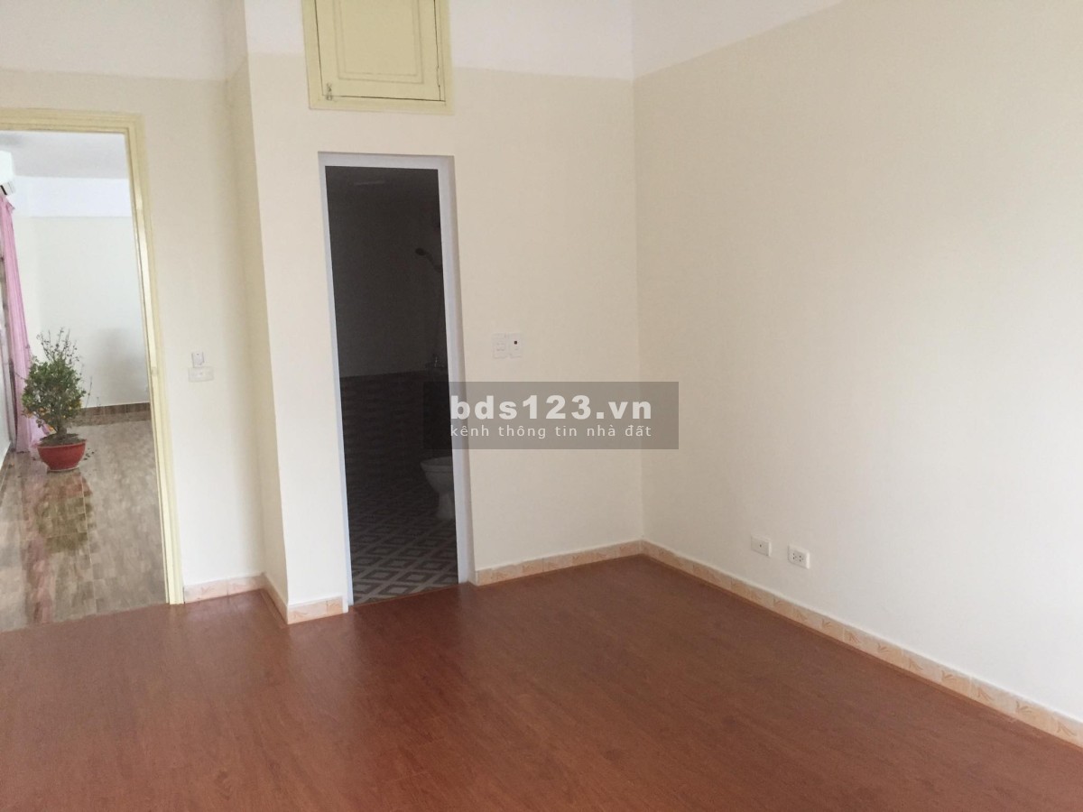 Cho thuê căn hộ 126m2 nhà HH2, phố Dương Đình Nghệ, Yên Hòa, Cầu Giấy