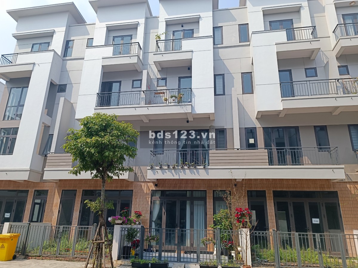 Lời ngay khi mua nhà 4 tầng sổ đỏ sở hữu trọn đời, giá đáy tp Từ Sơn