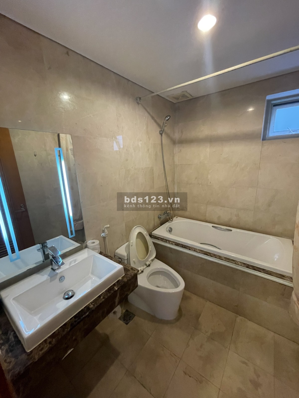 Bán căn hộ Saigon Pavillon 85m2 (có bancon Đông Nam) 2PN, 2WC, sổ hồng. Giá còn TL giảm: 9.8 tỷ