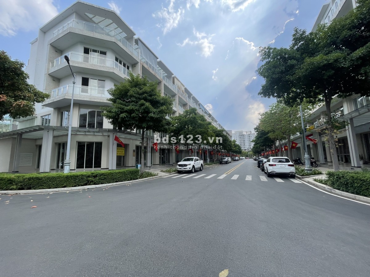 Cho thuê nhà nguyên căn cặp căn góc SARITOWN KĐT Sala GIÁ VỪA GIẢM 1000$ (12.8x21.5m)
