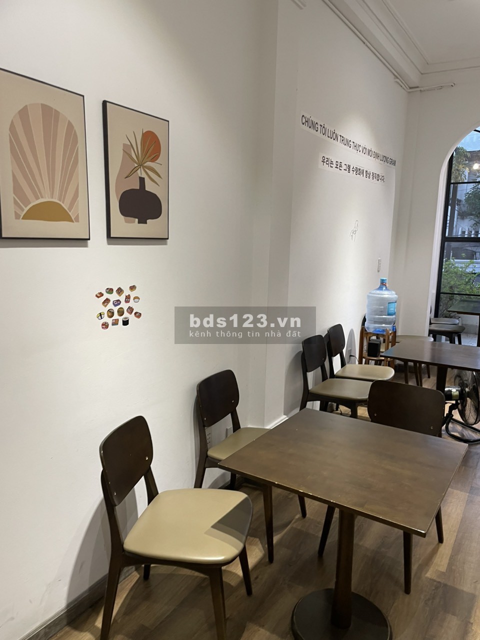 Cho thuê nguyên căn Nguyễn Gia Trí, 4 tầng, giá 40 triệu/th