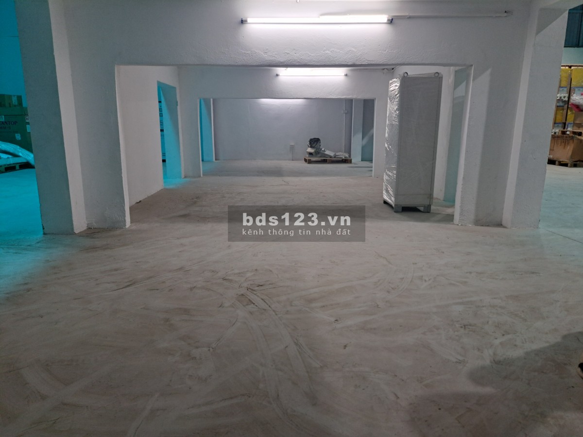 Chính chủ cần cho thuê kho tại 90 Tân Xuân, giá 100.000/m2 (chưa VAT)