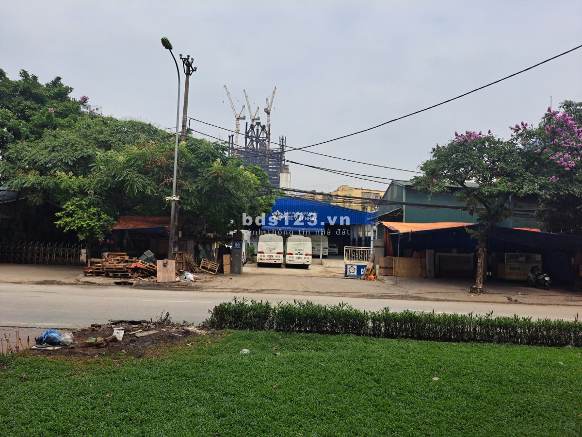 Chính chủ cần cho thuê kho tại 90 Tân Xuân, giá 100.000/m2 (chưa VAT)