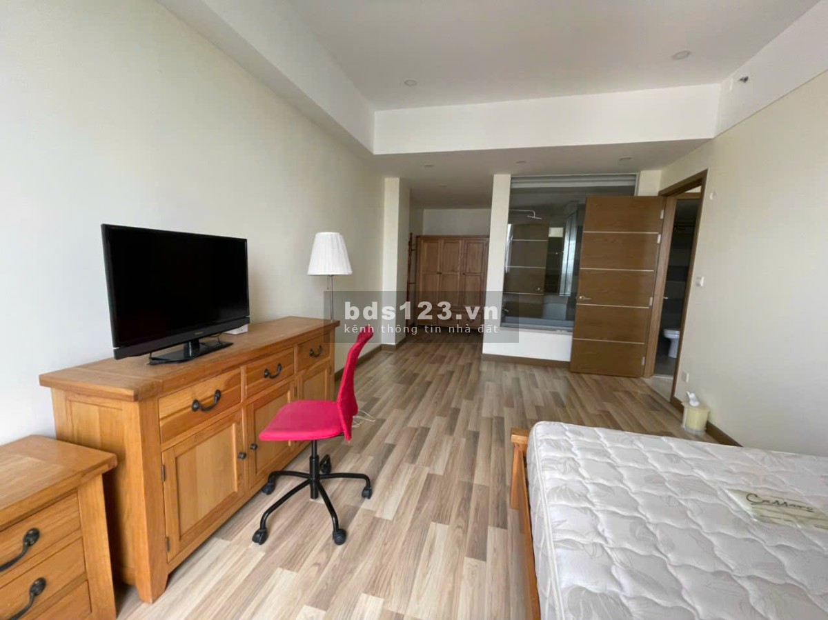 Bán căn hộ Cộng Hòa Plaza 78m2, 2PN, 2WC, căn góc, tặng NT, SH chính chủ vĩnh viễn. Giá TL: 3.78 tỷ