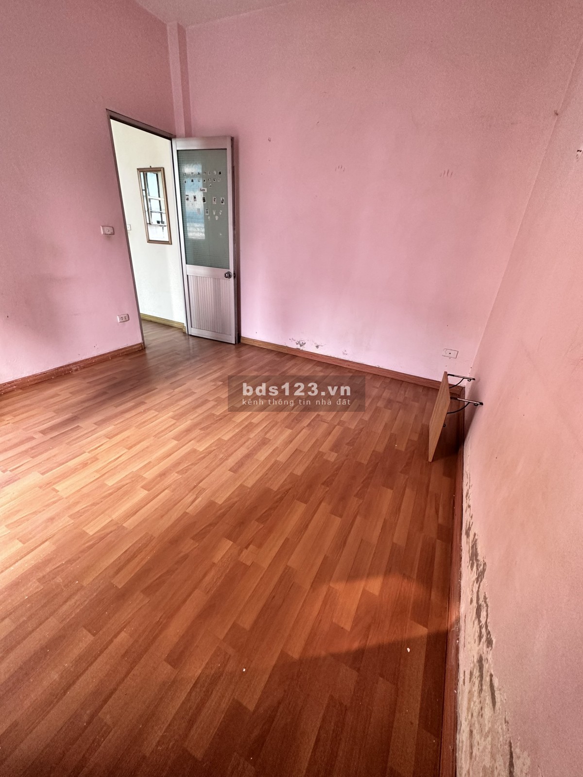 Bán gấp căn hộ chung cư B3D Nam Trung Yên, Cầu Giấy, HN.