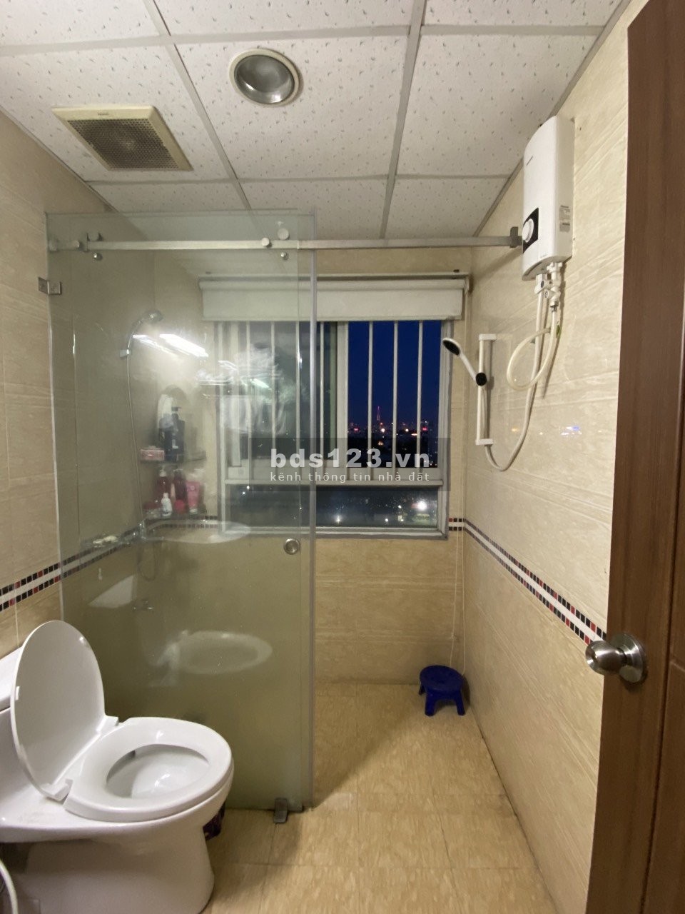 Chính chủ bán CH Thuận Việt 89m2, 3pn, tặng NT, căn góc, view Q1, SH vĩnh viễn. Giá Thật: 3.7 tỷ TL