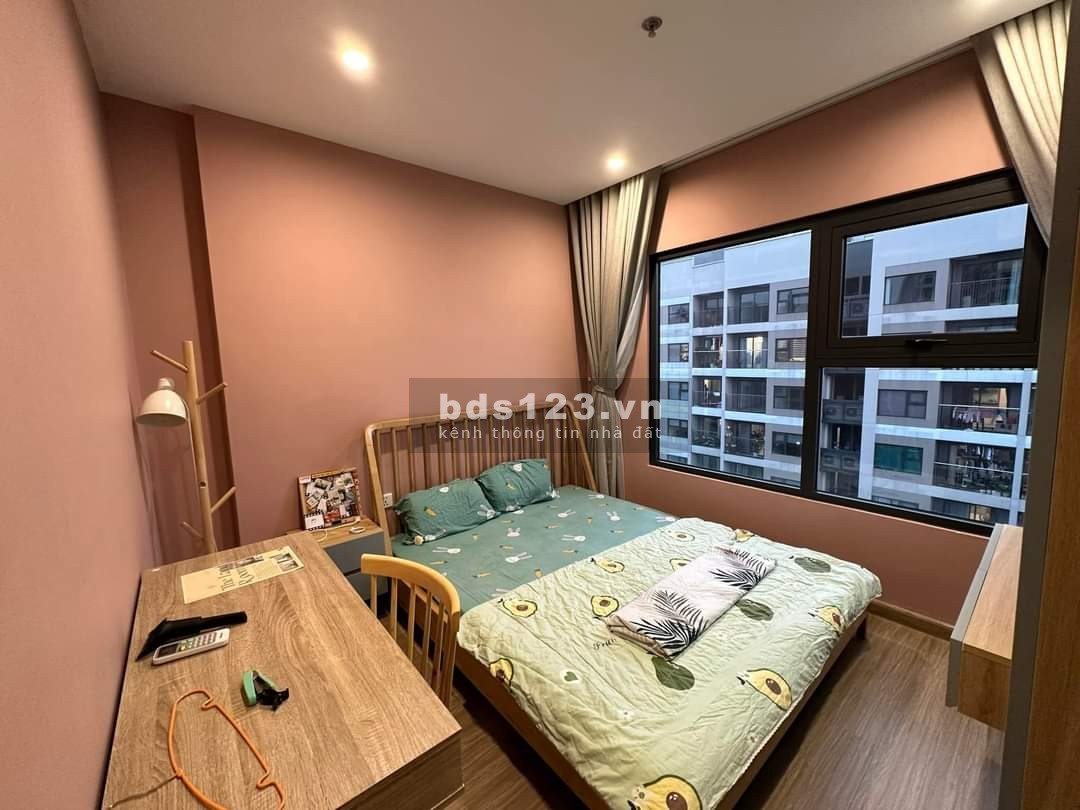 Gia đình chuyển định cư nên cần bán căn hộ 2PN+1, 2WC căn góc giá 1,820TR Vinhomes Ocean Park