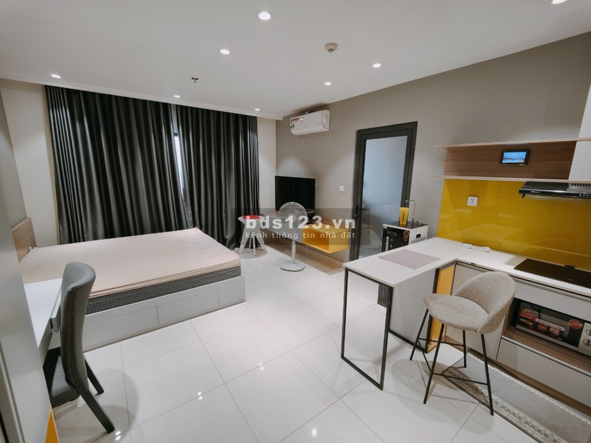 bán gấp căn Studio full đồ CC Vinhomes Smart City 1.15 tỷ bao phí.