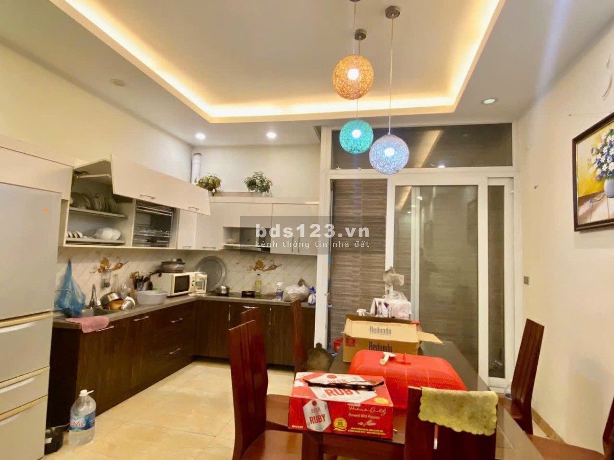 Hồ Tây - 5m ra phố - thoáng sáng - 6 tầng 54m2 - nhà đẹp ở ngay - Mặt tiền rộng
