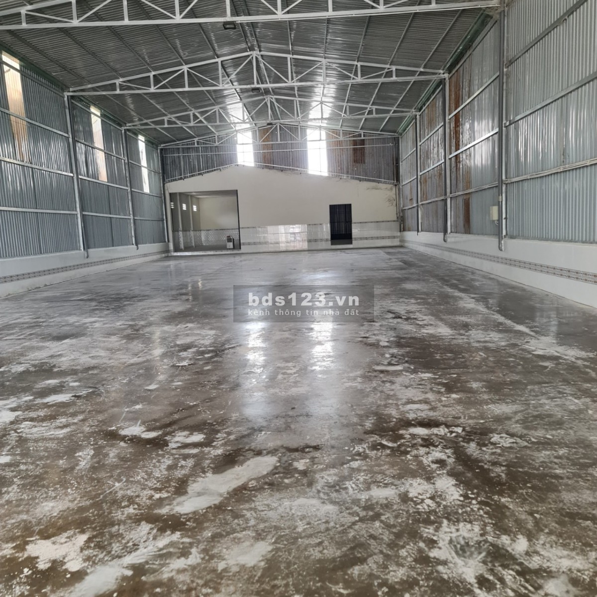 Cho thuê 800m2 kho gần đường Hoàng Hữu Nam , Phường Long Thạnh Mỹ, Quận 9
