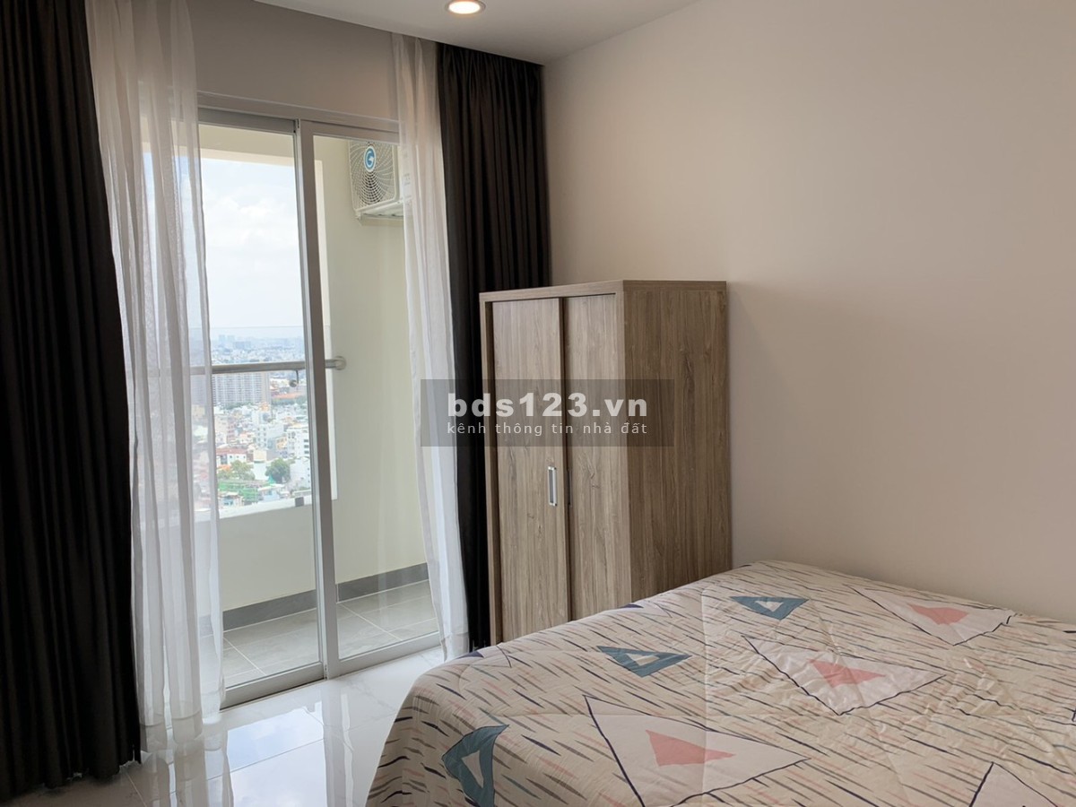 Bán căn hộ Phúc Thịnh 88m2, 2PN, 2WC, SH lâu dài, căn góc, bancon Đông Bắc. Giá bán: 3.3 tỷ (có TL)